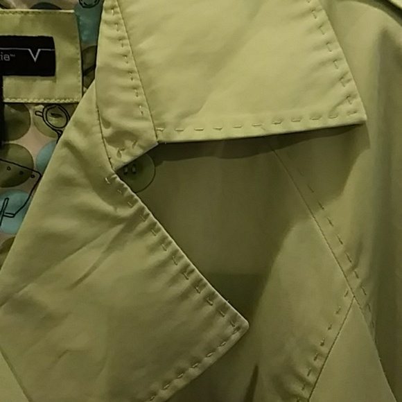 Chartreuse double breast walking jacket - Picture 5 of 5